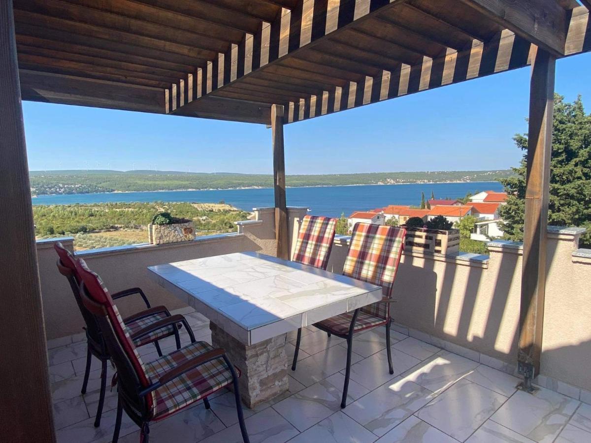 Apartments Villa Marija Горни Карин Екстериор снимка