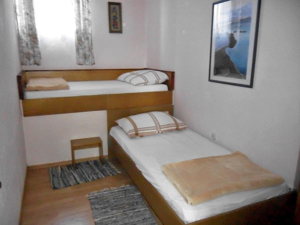 Apartments Villa Marija Горни Карин Стая снимка