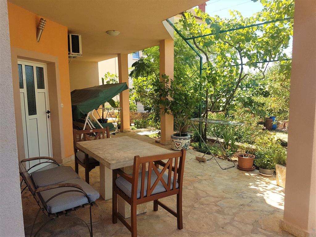 Apartments Villa Marija Горни Карин Екстериор снимка