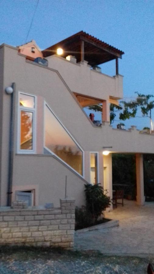 Apartments Villa Marija Горни Карин Екстериор снимка